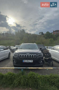 Внедорожник / Кроссовер Jeep Cherokee 2018 в 