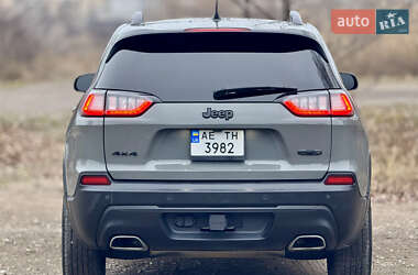 Внедорожник / Кроссовер Jeep Cherokee 2020 в 