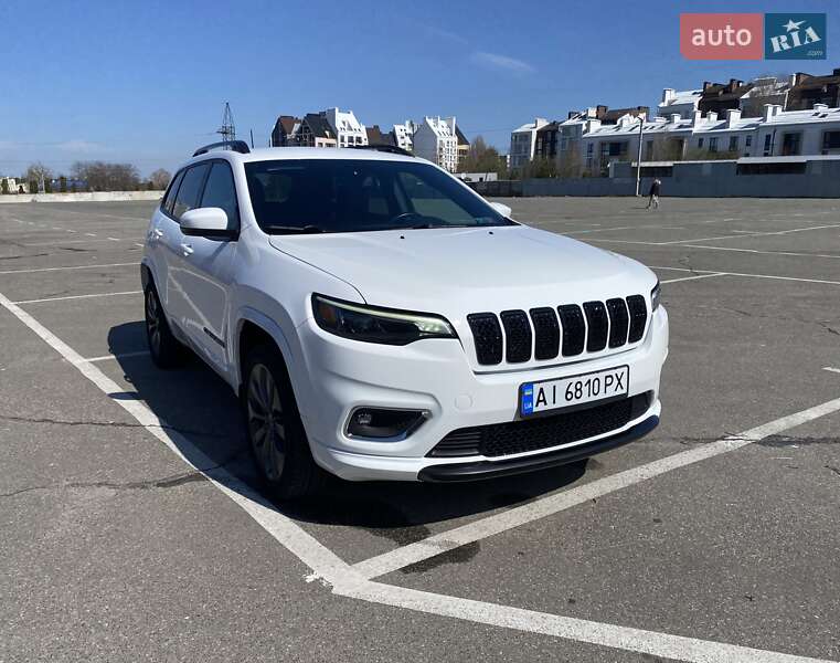 Позашляховик / Кросовер Jeep Cherokee 2020 в 