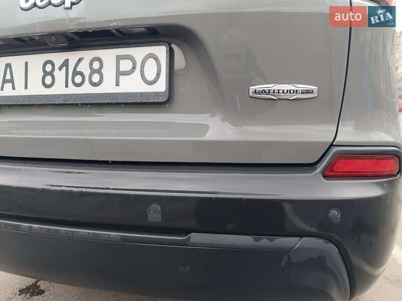 Внедорожник / Кроссовер Jeep Cherokee 2020 в Киеве