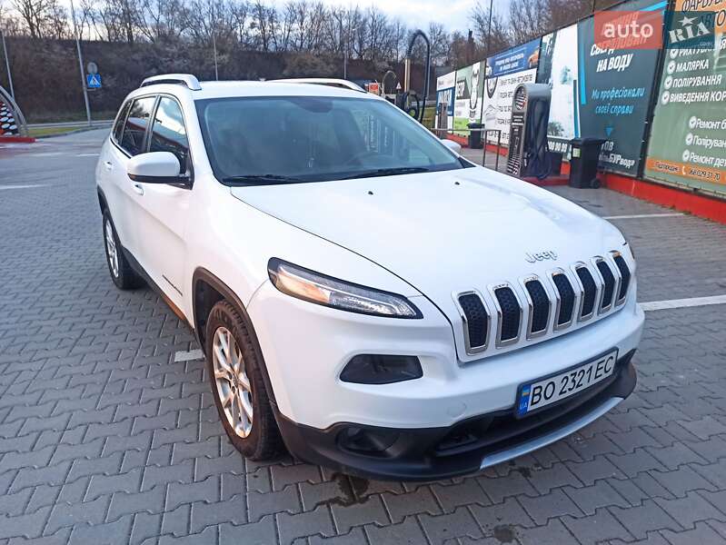 Внедорожник / Кроссовер Jeep Cherokee 2016 в Тернополе