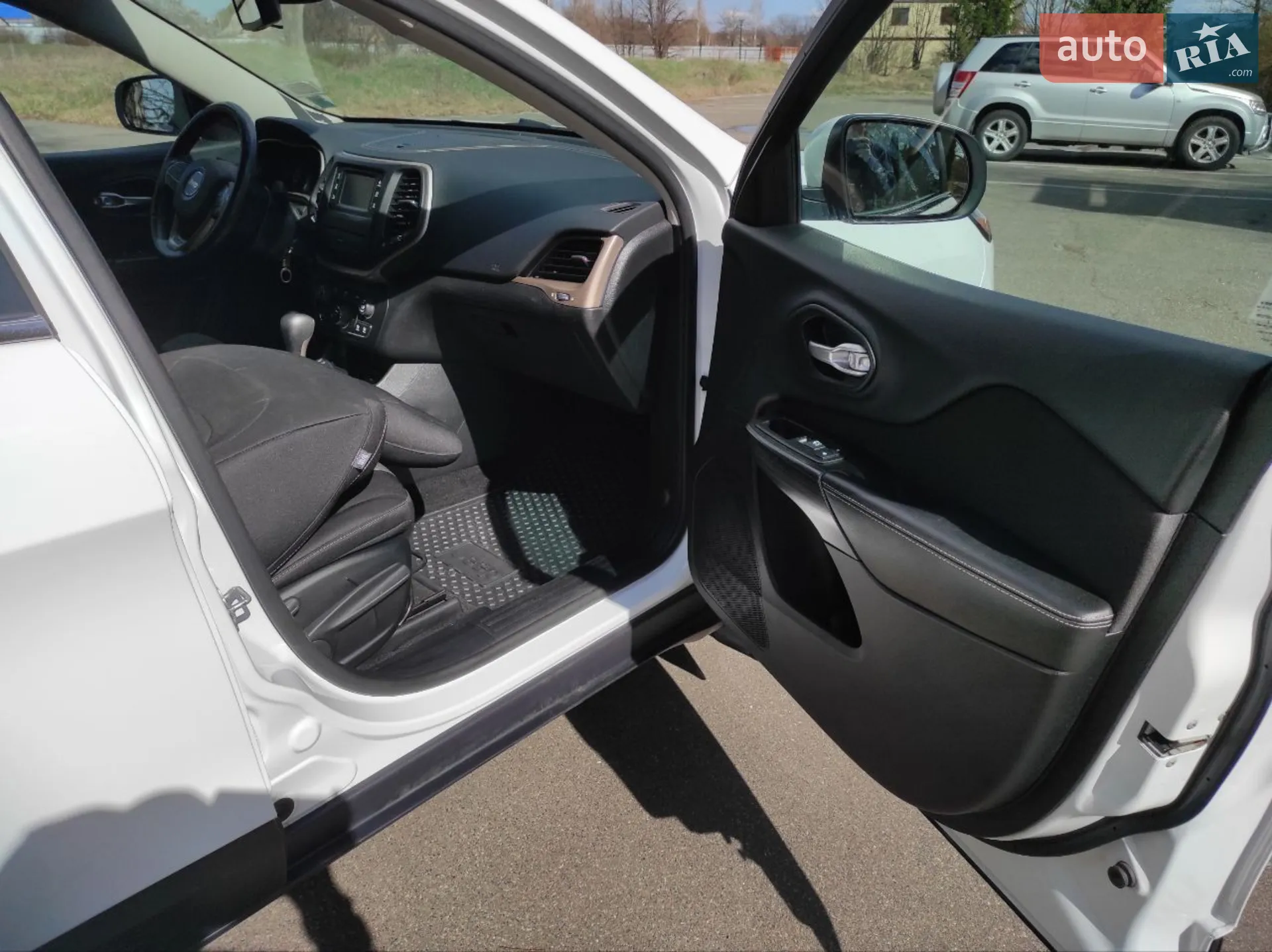 2014 Jeep Cherokee - мініатюра 13