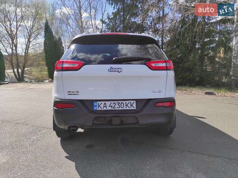 Позашляховик / Кросовер Jeep Cherokee 2014 в Києві