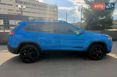 Внедорожник / Кроссовер Jeep Cherokee 2020 в 