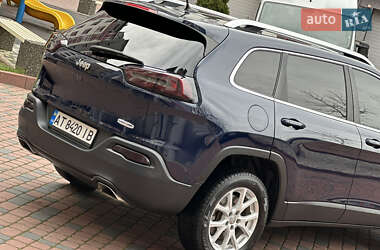 Внедорожник / Кроссовер Jeep Cherokee 2015 в 