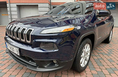 Внедорожник / Кроссовер Jeep Cherokee 2015 в 