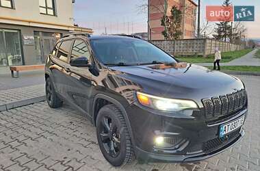 Позашляховик / Кросовер Jeep Cherokee 2020 в 