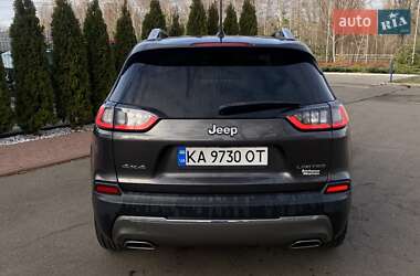 Позашляховик / Кросовер Jeep Cherokee 2018 в 