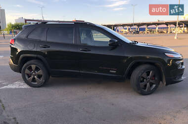 Внедорожник / Кроссовер Jeep Cherokee 2016 в 