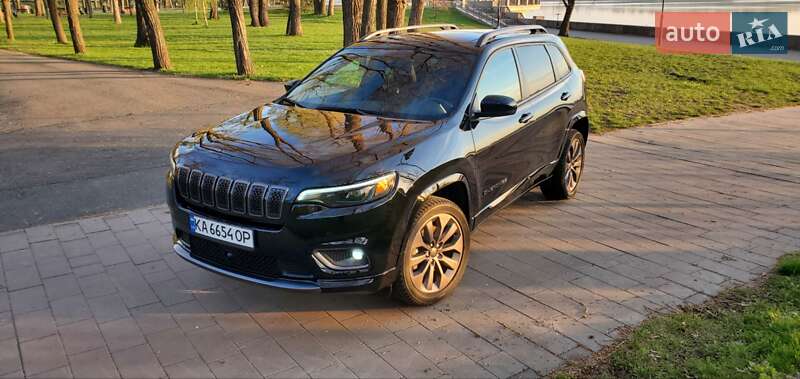 Внедорожник / Кроссовер Jeep Cherokee 2020 в Киеве