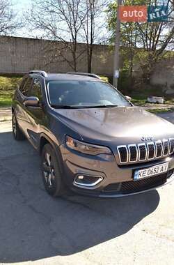 Внедорожник / Кроссовер Jeep Cherokee 2018 в 