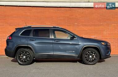 Внедорожник / Кроссовер Jeep Cherokee 2019 в 