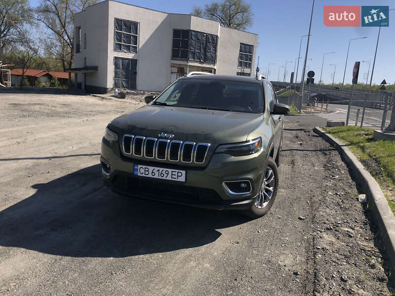 Внедорожник / Кроссовер Jeep Cherokee 2018 в 