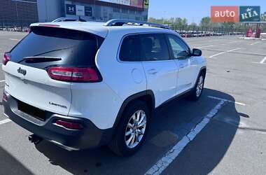 Внедорожник / Кроссовер Jeep Cherokee 2016 в 