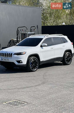 Внедорожник / Кроссовер Jeep Cherokee 2018 в 