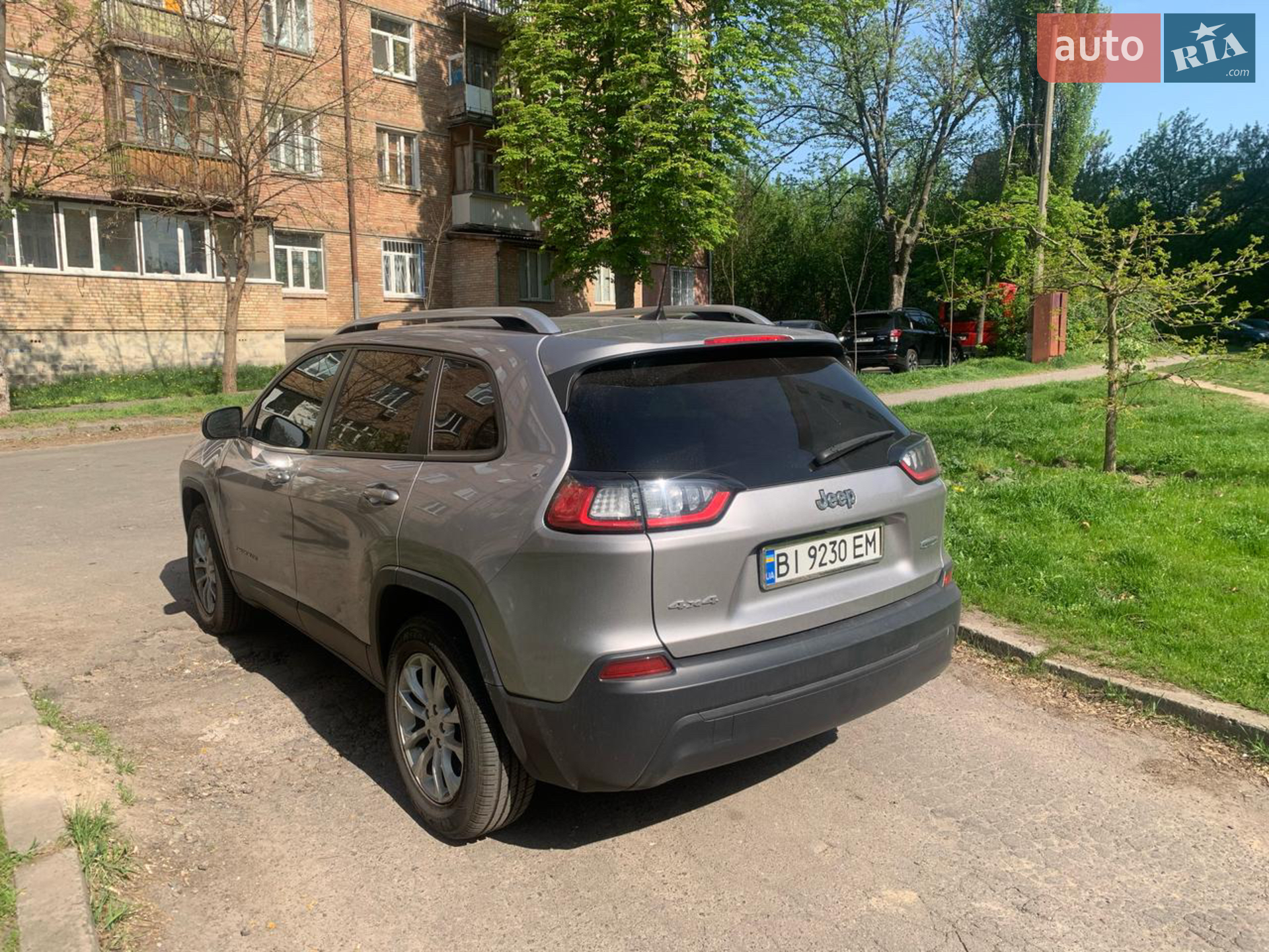 2020 Jeep Cherokee - мініатюра 5