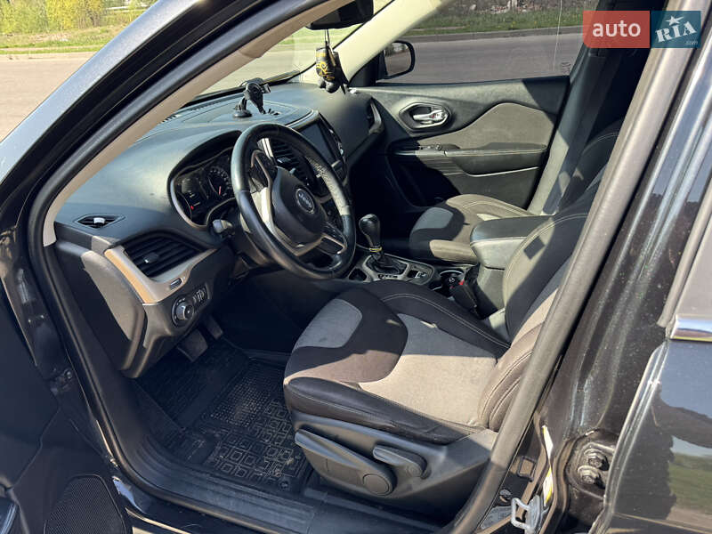 Позашляховик / Кросовер Jeep Cherokee 2014 в Києві фото 14 Позашляховик / Кросовер Jeep Cherokee 2014 в Києві
