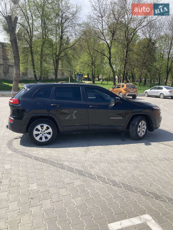 Внедорожник / Кроссовер Jeep Cherokee 2013 в Бережанах