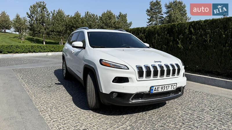 Внедорожник / Кроссовер Jeep Cherokee 2014 в Днепре