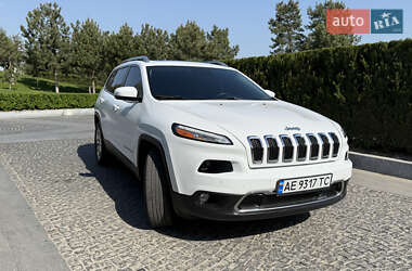 Внедорожник / Кроссовер Jeep Cherokee 2014 в 