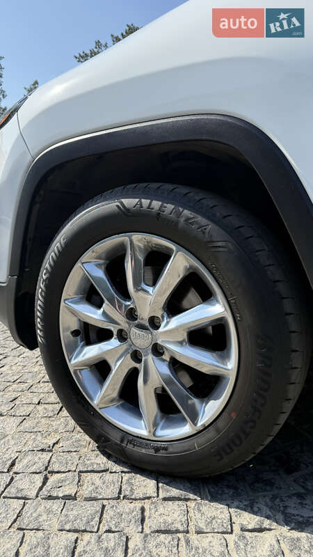 Внедорожник / Кроссовер Jeep Cherokee 2014 в Днепре