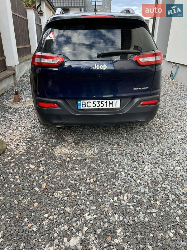 Позашляховик / Кросовер Jeep Cherokee 2014 в Львові