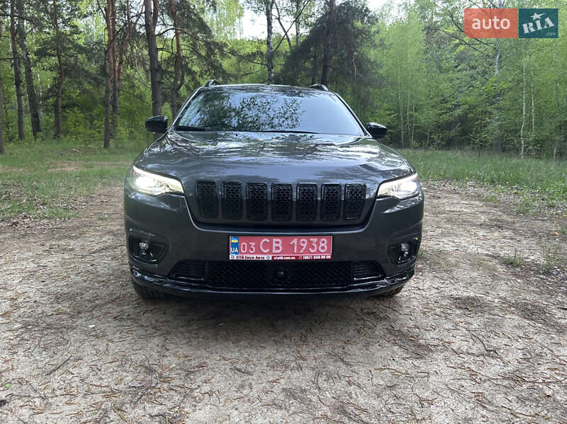Внедорожник / Кроссовер Jeep Cherokee 2022 в Харькове