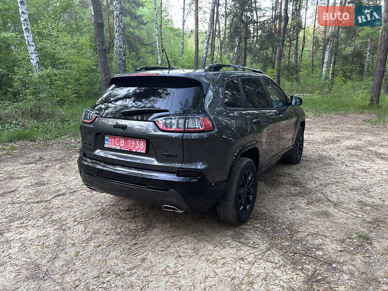 Внедорожник / Кроссовер Jeep Cherokee 2022 в Харькове