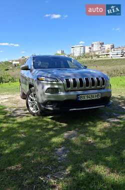 Внедорожник / Кроссовер Jeep Cherokee 2016 в 