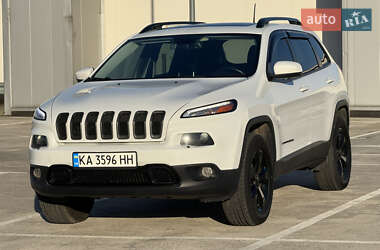 Внедорожник / Кроссовер Jeep Cherokee 2016 в 