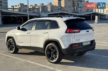 Внедорожник / Кроссовер Jeep Cherokee 2016 в 