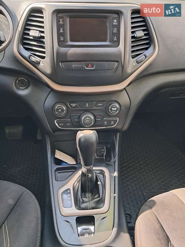 Позашляховик / Кросовер Jeep Cherokee 2014 в Тернополі