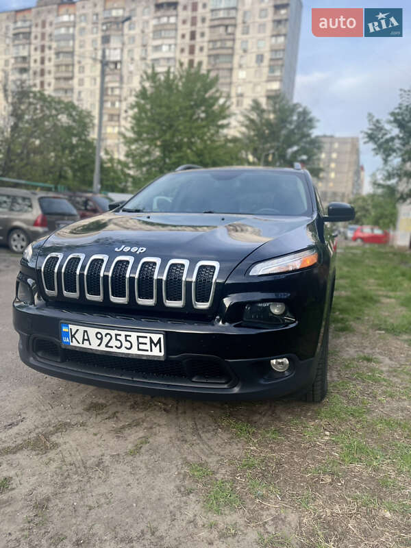 Внедорожник / Кроссовер Jeep Cherokee 2017 в 