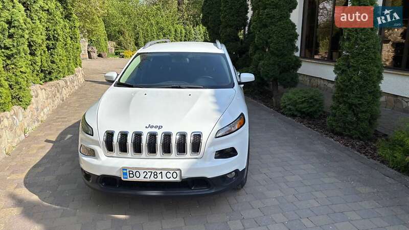 Внедорожник / Кроссовер Jeep Cherokee 2016 в Тернополе