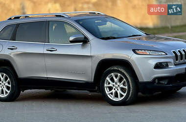 Внедорожник / Кроссовер Jeep Cherokee 2017 в 