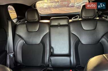 Позашляховик / Кросовер Jeep Cherokee 2019 в 