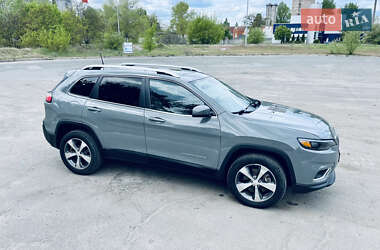 Внедорожник / Кроссовер Jeep Cherokee 2019 в Киеве
