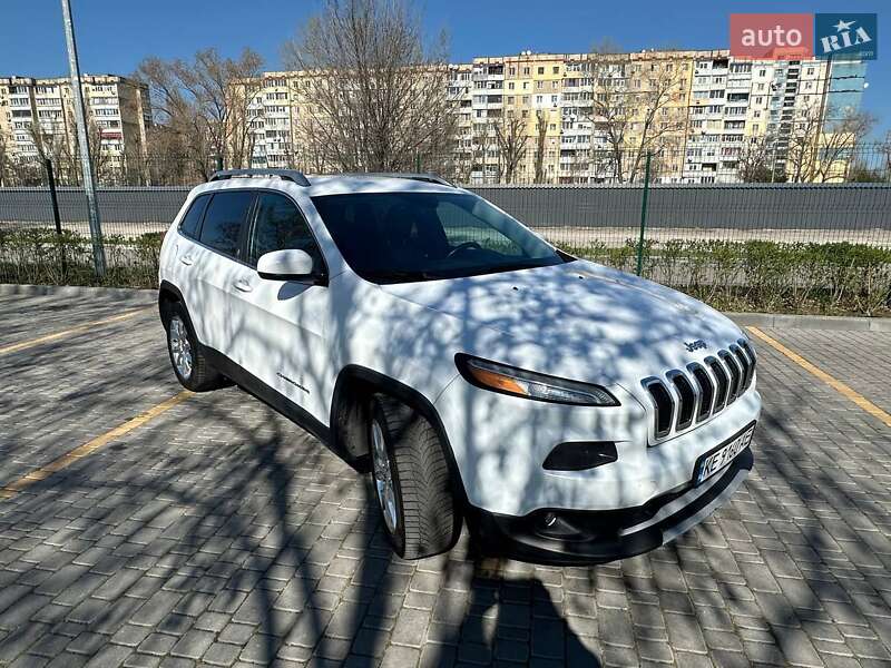 Внедорожник / Кроссовер Jeep Cherokee 2014 в Каменском