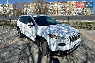 Внедорожник / Кроссовер Jeep Cherokee 2014 в 