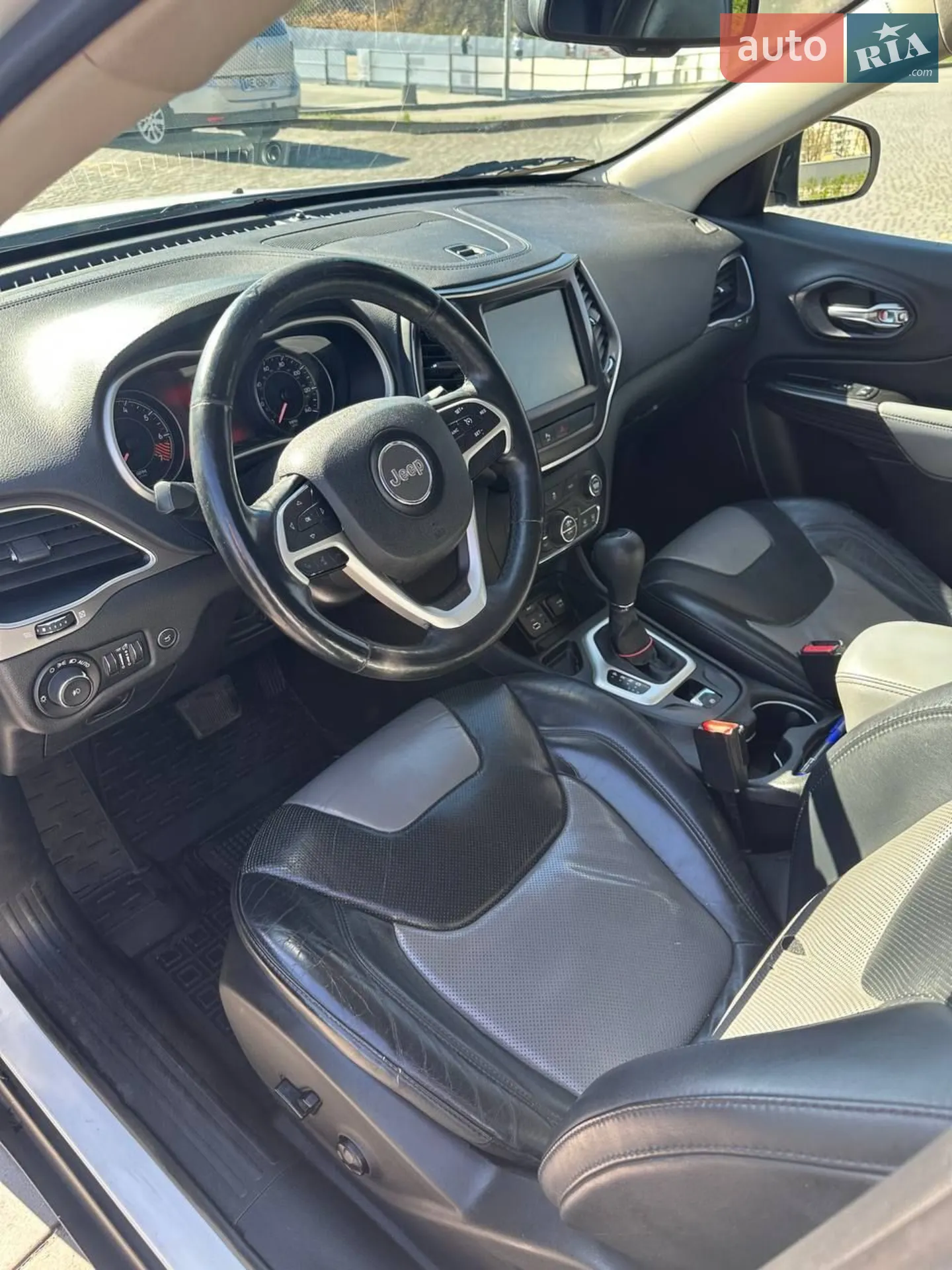 2014 Jeep Cherokee - мініатюра 18