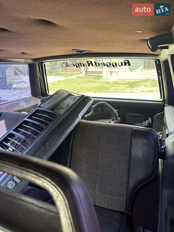 Внедорожник / Кроссовер Jeep Cherokee 1989 в Кицмани