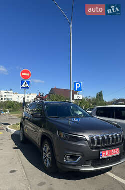 Позашляховик / Кросовер Jeep Cherokee 2021 в 