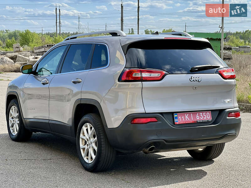 Внедорожник / Кроссовер Jeep Cherokee 2017 в Горишних Плавнях