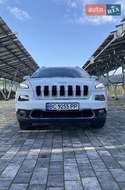 Позашляховик / Кросовер Jeep Cherokee 2015 в Львові