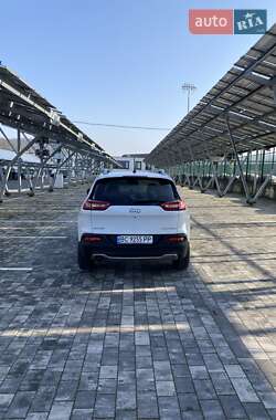 Позашляховик / Кросовер Jeep Cherokee 2015 в Львові