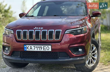 Внедорожник / Кроссовер Jeep Cherokee 2018 в 