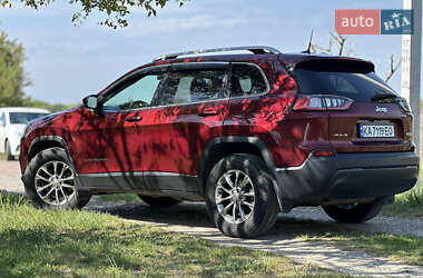 Внедорожник / Кроссовер Jeep Cherokee 2018 в 