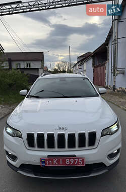 Позашляховик / Кросовер Jeep Cherokee 2019 в 