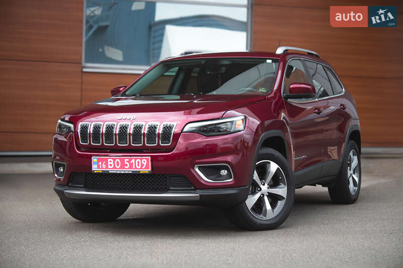 Внедорожник / Кроссовер Jeep Cherokee 2020 в 