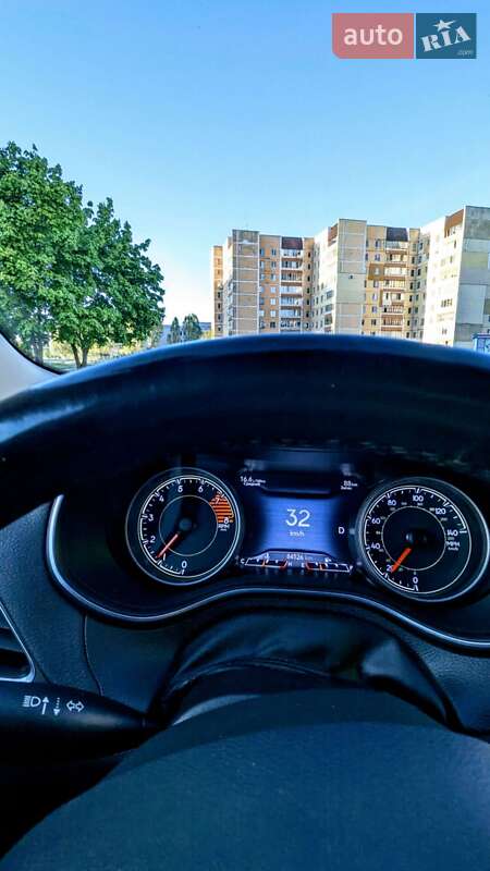 Внедорожник / Кроссовер Jeep Cherokee 2018 в Славутиче